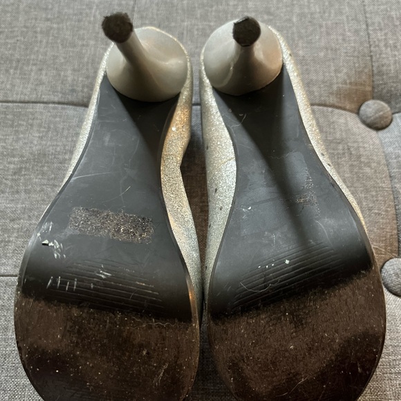 Deb Silver Glitter/Sequin Platform Heels 7 - Picture 6 of 7